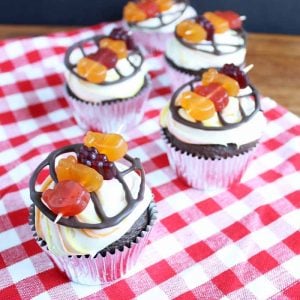 Make grill cupcakes for your summer barbecues or even for Father's Day! Easy to pipe chocolate for the grill portion and add some food coloring to a Pillsbury filled pastry bag!