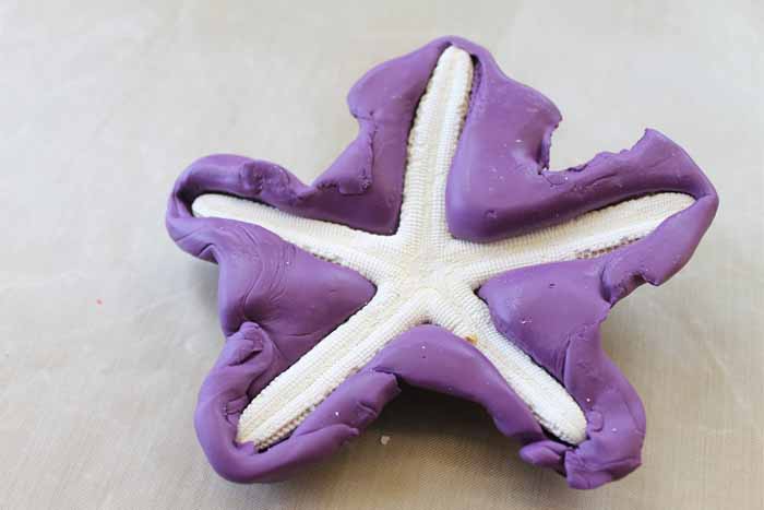 creating a bath bomb mold using molding putty