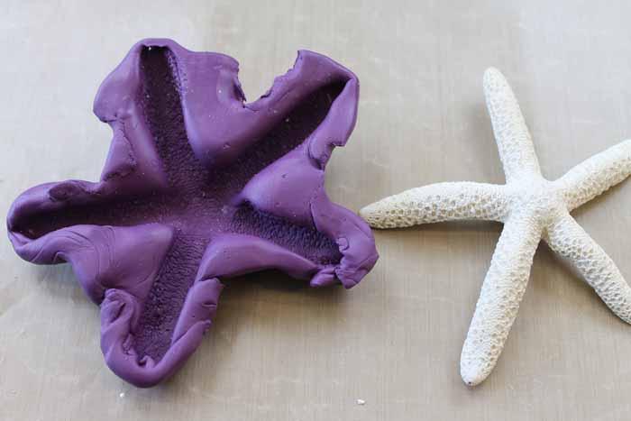 Learn how to make bath bombs in any shape you can imagine! A fun gift idea for any occasion!