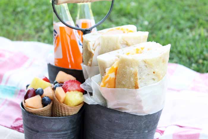sandwiches in picnic container