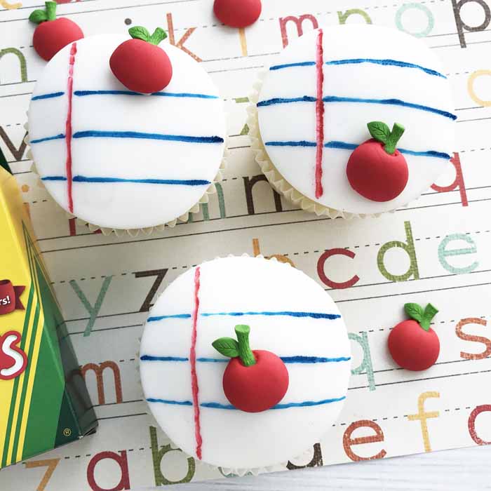Make these back to school cupcakes for your little one! They will love eating these on the first day of school! Makes a great gift for teachers as well!