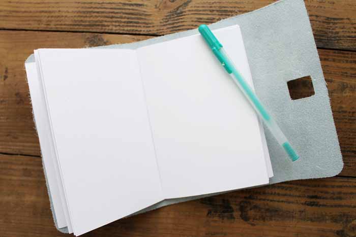 Use this DIY leather notebook as a planner, journal, or simply just a place to jot down your random thoughts!