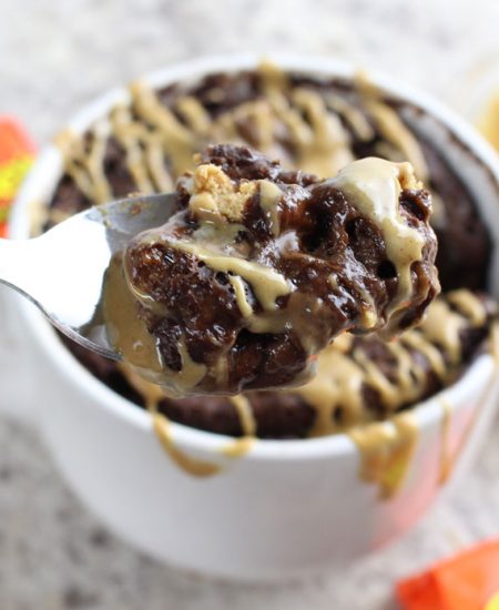 reeses peanut butter cup mug cake