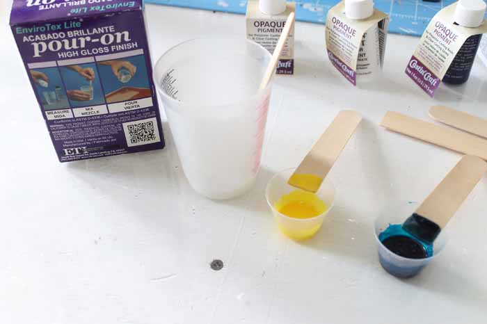 mixing resin and making different colors