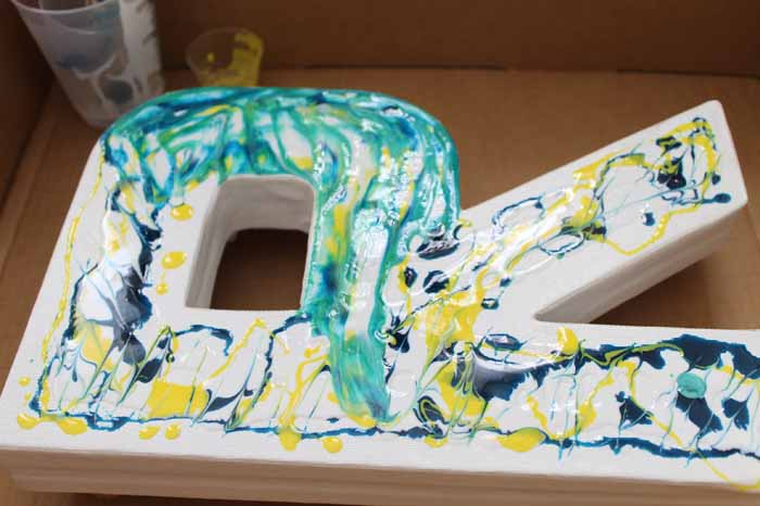 make a monogram with marbled effect using resin