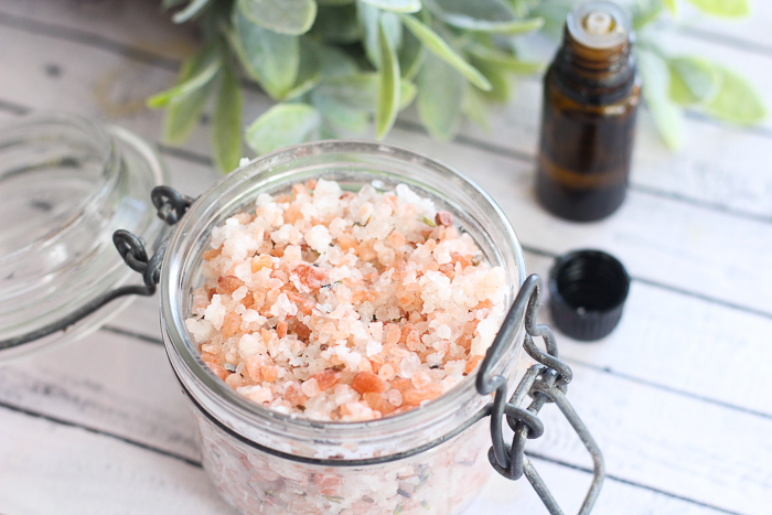 essential oils added to salt scrub recipe