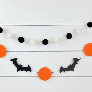 How to Create a No-Sew Halloween Felt Banner by Jen Gallacher