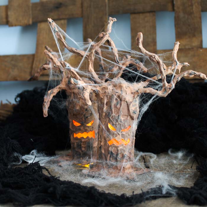 scary halloween tree