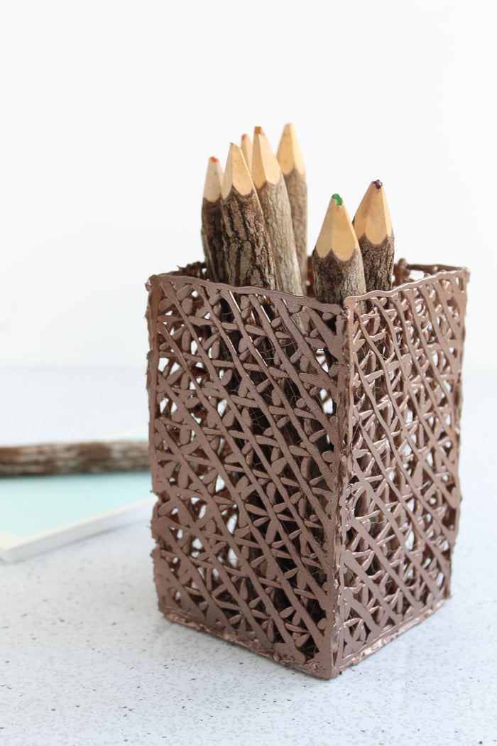 metallic painted pencil holder made from hot glue