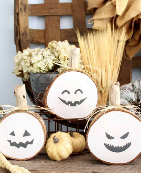 pumpkins from wood slices