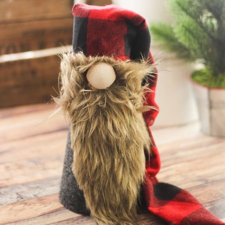 Make a Christmas gnome for your holiday decor this year! This Scandinavian gnome is perfect for your farmhouse Christmas! #gnome #scandinavian #christmas