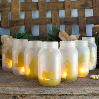 Make these Christmas jars this holiday season! A gorgeous nativity scene in the form of jars that you can add holiday candles to! Plus they are oh so easy to make with Ball mason jars! #jingleballtheway #ball #masonjars #christmas