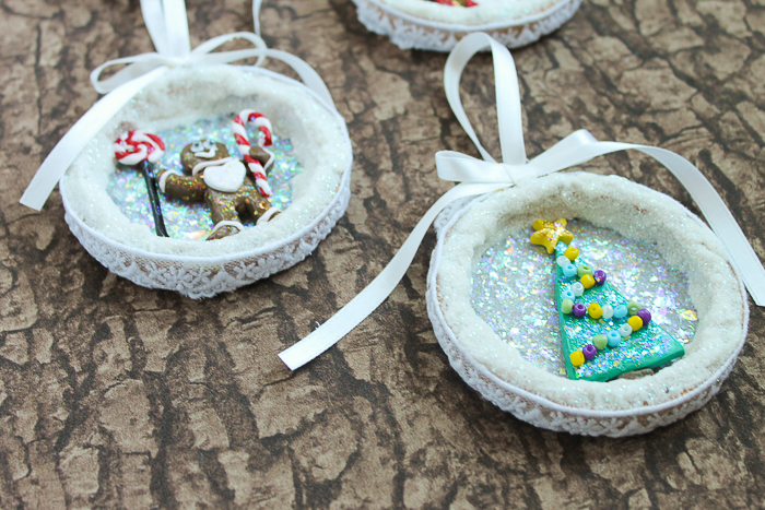 using clay to make christmas ornaments