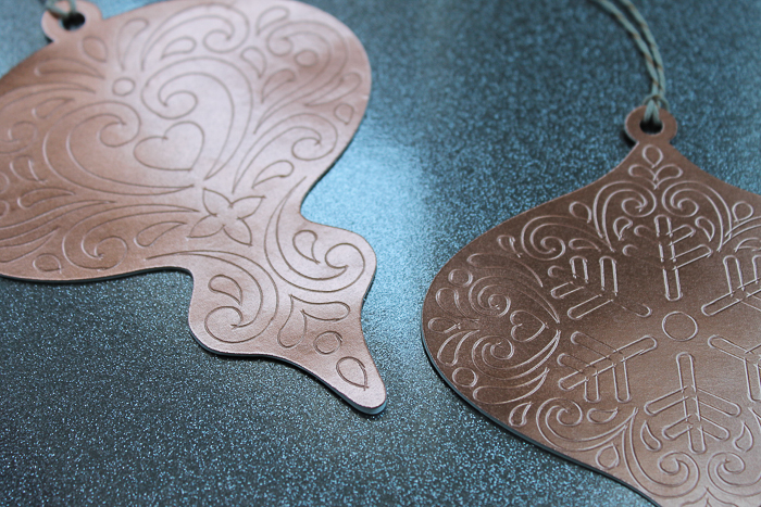 making cricut christmas ornaments 