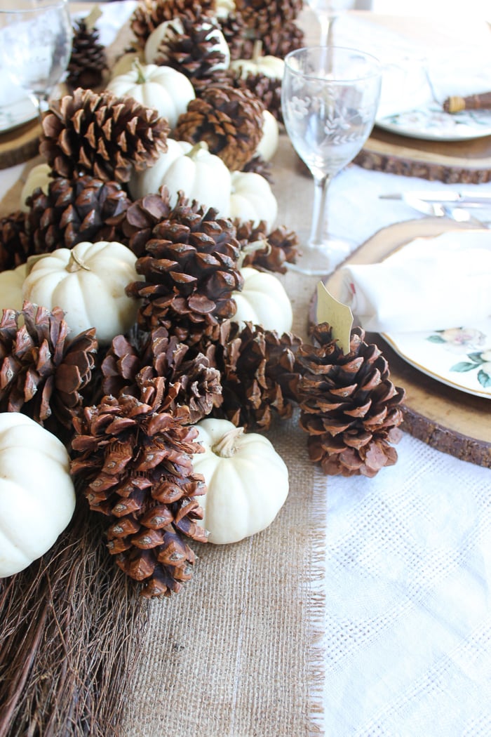 rustic thanksgiving table