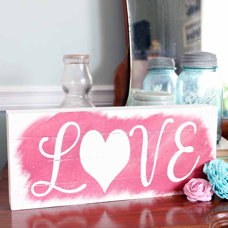 love Valentine's day sign