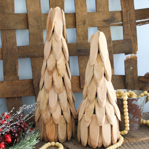 DIY Wooden Christmas Tree For Holiday Decor - Angie Holden The Country ...