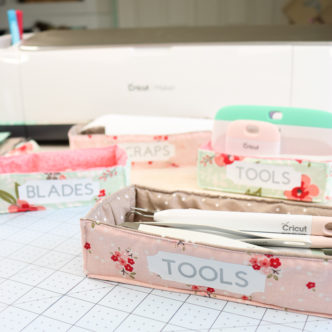 Make fabric storage bins with your Cricut machine to store all of your Cricut tools and more! #cricut #cricutmade