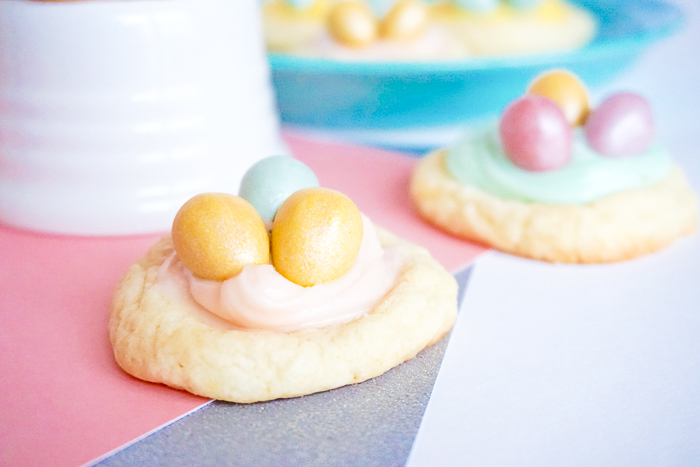 A simple Easter birds nest cookies recipe that everyone will love! Only takes minutes to make!