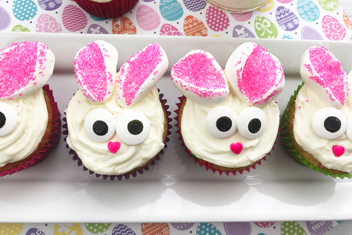 Easter bunny cupcakes that are easy to make for spring!