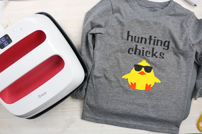 Use the Cricut Easy Press to iron on glitter vinyl to toddler t-shirts! So many cute graphics!