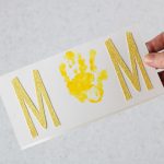 How to make beautiful cards for Mother's Day with the kids.