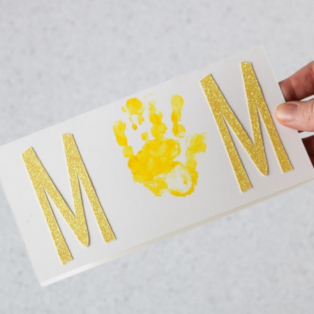 How to make beautiful cards for Mother's Day with the kids.