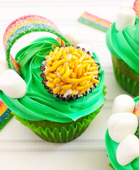 cupcake with rainbow