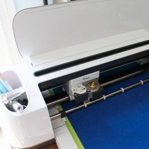 DIY Easter Table Runner with a Cricut Machine - Angie Holden The ...