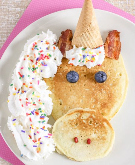Unicorn shaped pancakes in minutes with this easy idea.