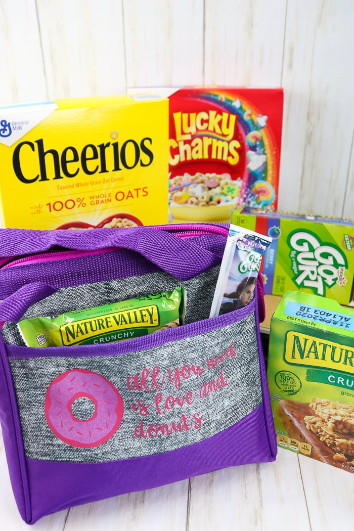 how to make a personalized lunch box with a Cricut machine