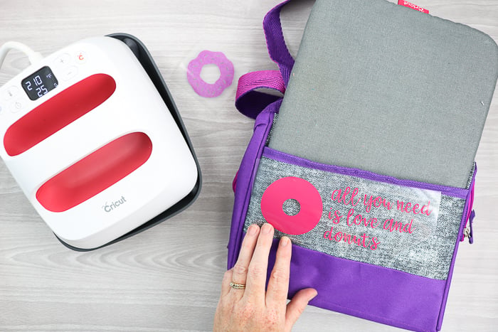 making a personalized lunch box with a Cricut