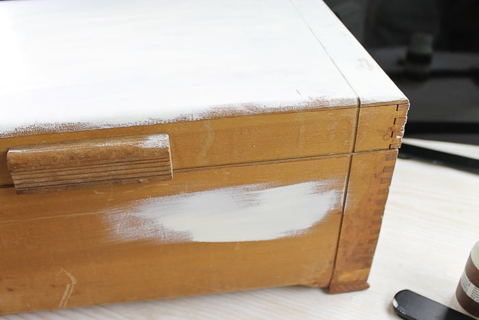 painting a vintage wood box