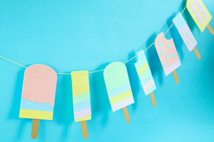 DIY SUMMER POPSICLE SIGN WITH YOUR CRICUT