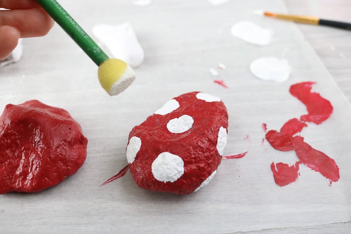 How to Paint Mushroom Rocks That's Super Simple