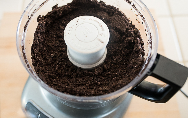 making oreo crumbs in a food processor