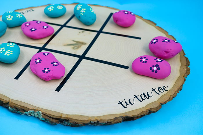 outdoor tic tac toe game