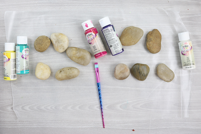 painting rocks with acrylic paint