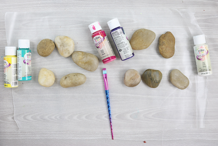 Tic Tac Toe Board Game with Rocks  Hangman game, Cricut, Country