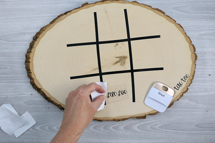 making a wood slice tic tac toe board