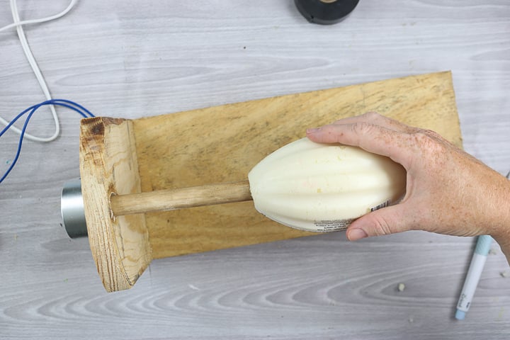 making a tumbler turner from scrap wood