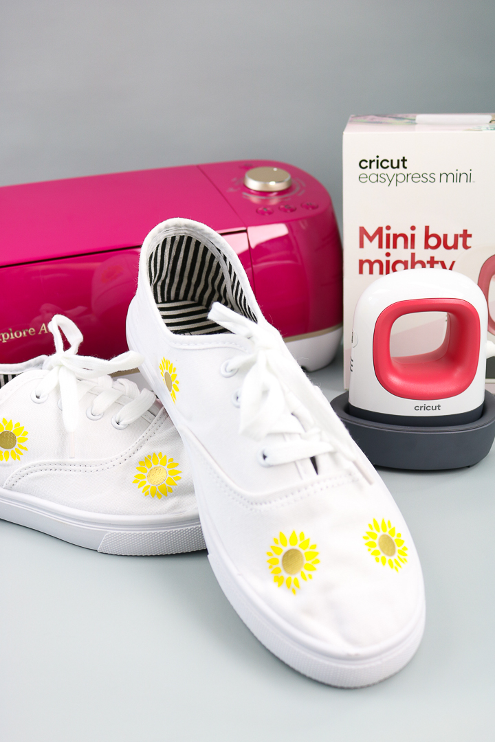 cricut easypress mini on shoes