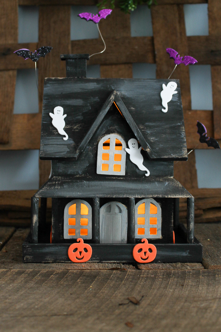 DIY Haunted House That Lights Up Angie Holden The Country Chic Cottage