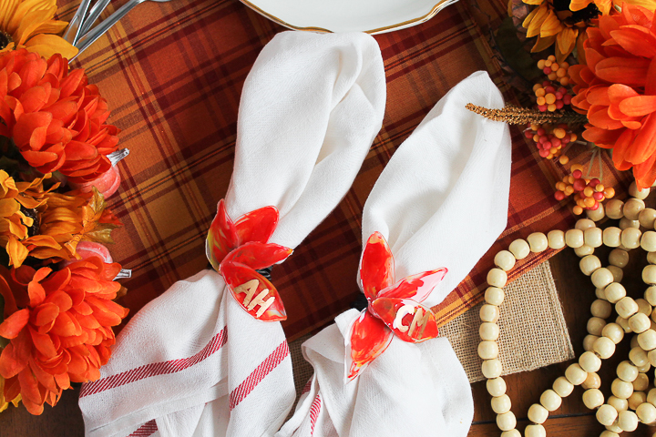 making diy napkin rings for thanksgiving