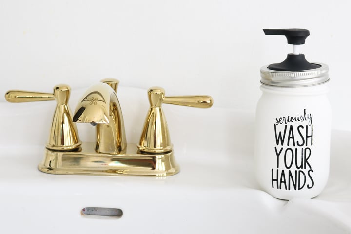 This diy mason jar soap dispenser is the perfect addition to your farmhouse style bathroom