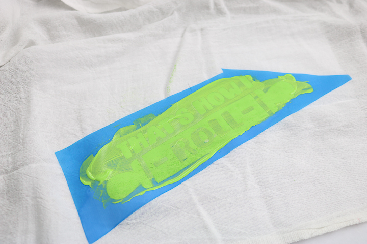 using squeegee on silkscreen