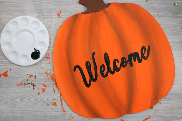 welcome on pumpkin door hanger