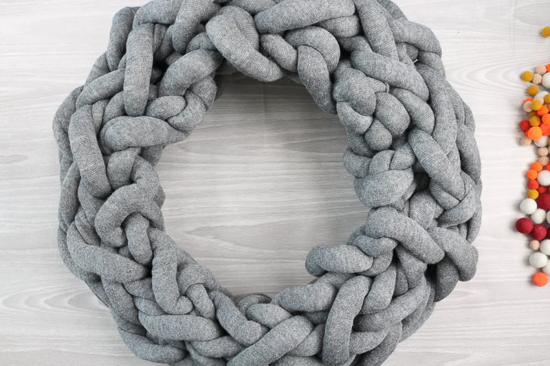 super chunky yarn wreath