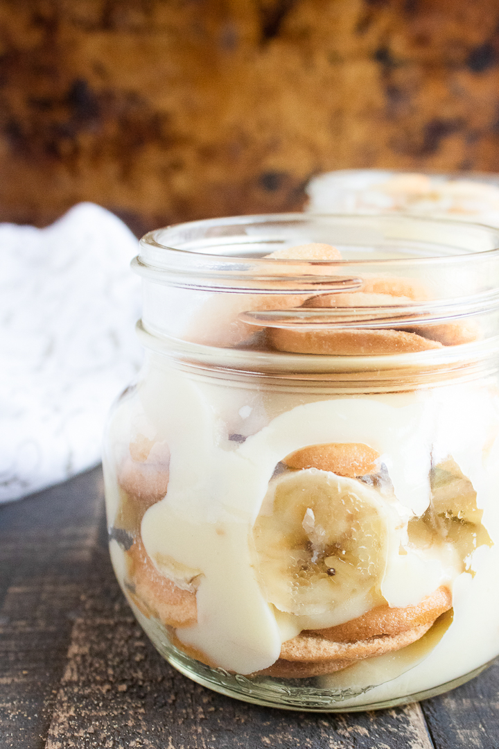 banana pudding in a jar