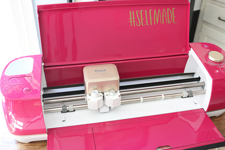 How to Use Heat Transfer Vinyl with Your Cricut Machine